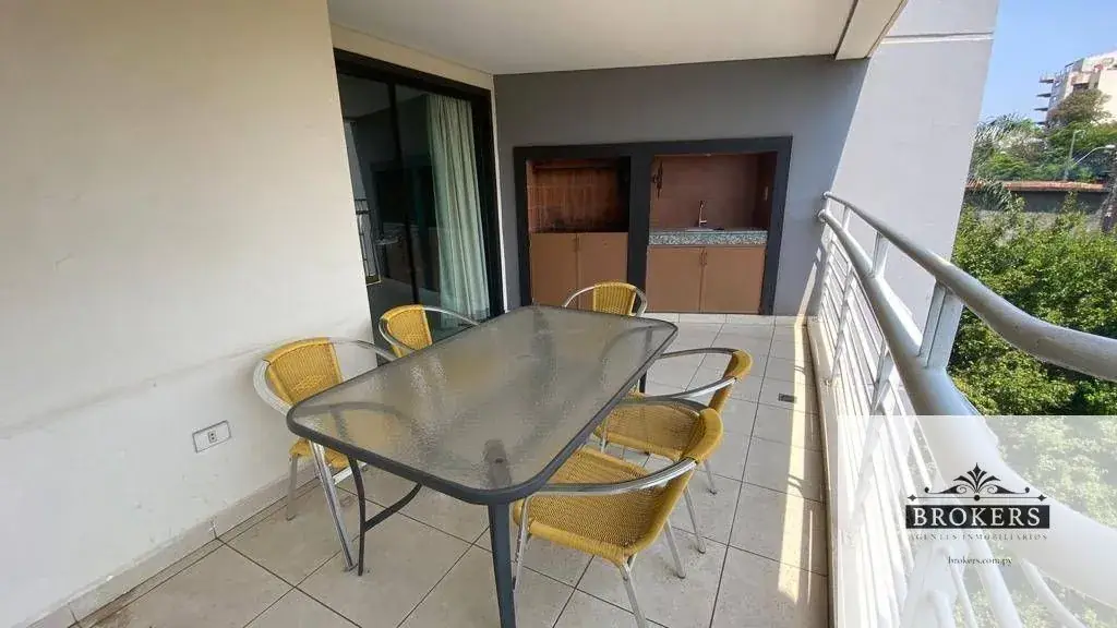 3-Bedroom Apartment for Sale in Carmelitas, Asunción - Image 14