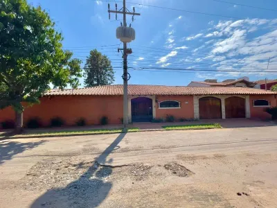 4-Bedroom House for Sale in Ytay, Asunción