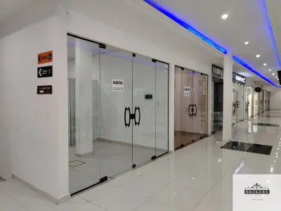 Retail Space of 25m² for Rent in Laguna Grande, Fernando de la Mora