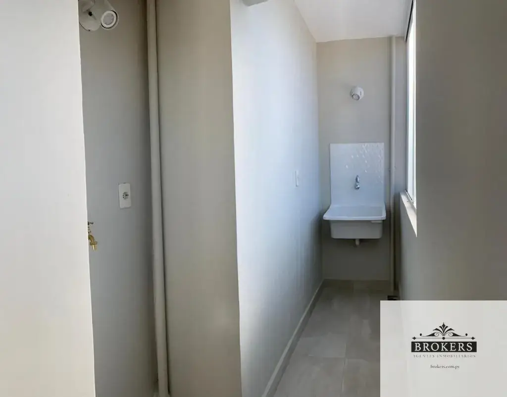 1-Bedroom Apartment for Sale in San Pablo, Asunción - Image 4