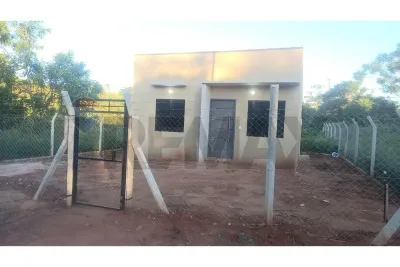 Casa de 2 dormitorios en Venta en Julián Augusto Saldívar