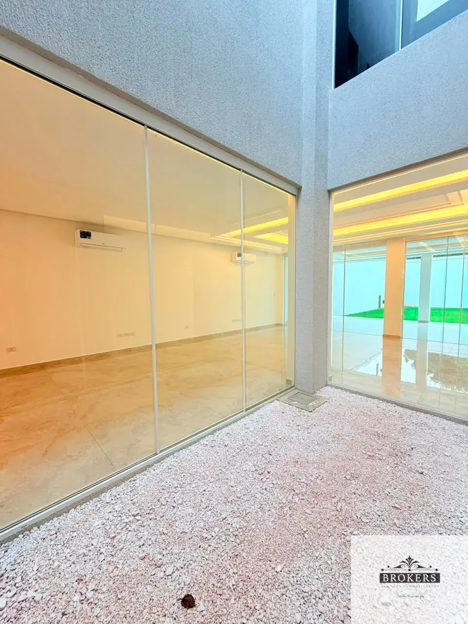 5-Bedroom House for Sale in Herrera, Asunción - Image 12