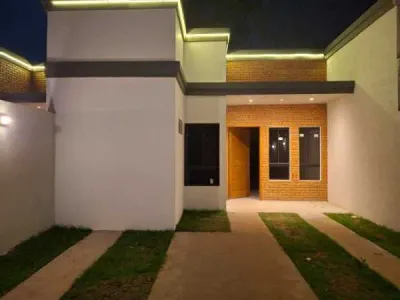4-Bedroom House for Sale in Maramburé, Luque