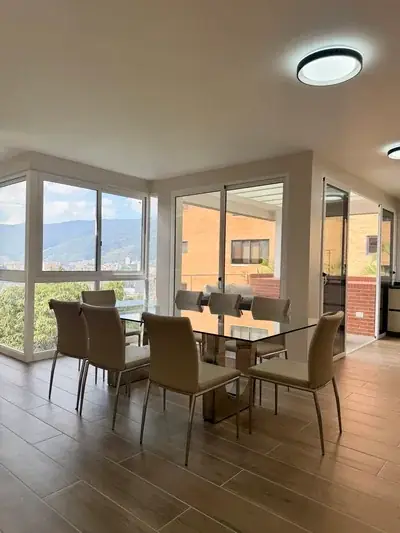 Penthouse en alquiler, Urb. Colinas de Bello Monte, calle Chulavista. - Image 11