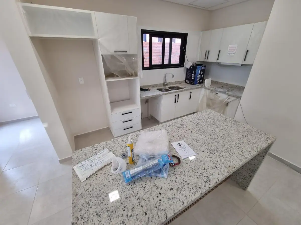 Casa de 3 dormitorios en Venta en San Bernardino - Image 2
