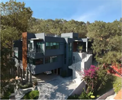 Casa de 4 dormitorios en fraccionamiento pinar de la venta, 660m², en Venta en Pinar de la Venta, La Venta del Astillero
