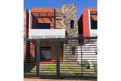Casa de 3 dormitorios en Venta en Capiatá