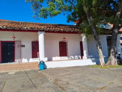 Casa de 3 dormitorios en Alquiler en Cañada del Ybyray, Asunción