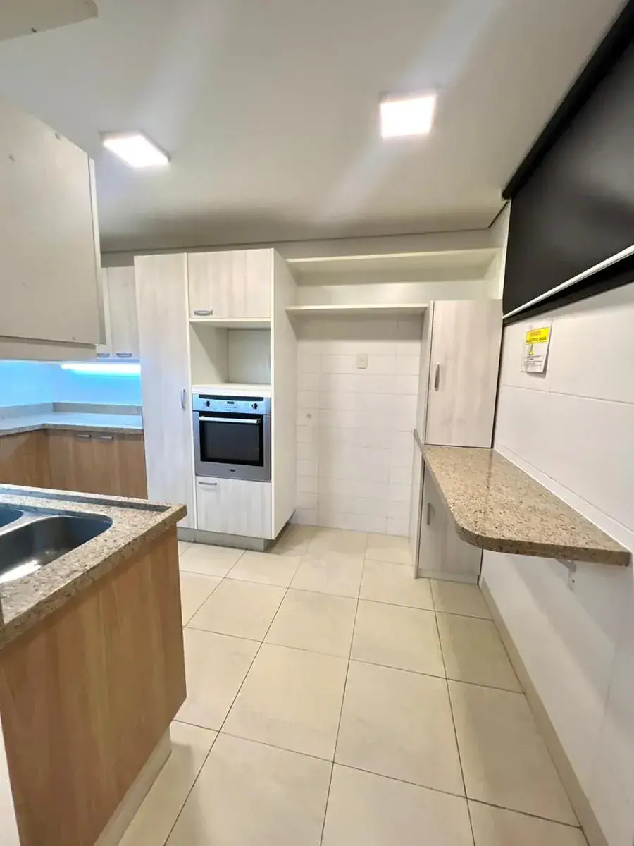 Departamento de 3 dormitorios en Venta en Recoleta, Asunción - Image 18