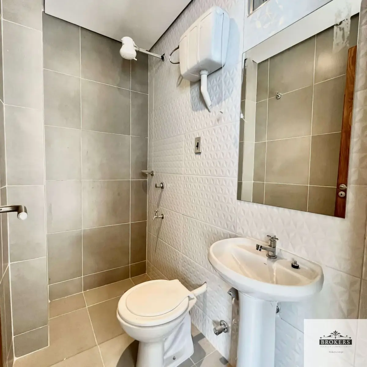 3-Bedroom Apartment for Sale in Jara, Asunción - Image 16