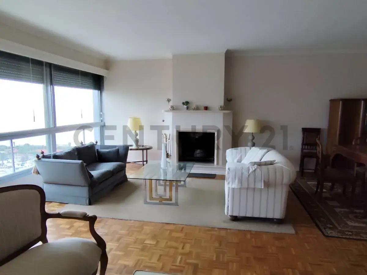 Apartamento de 3 quartos à Venda em Buceo, Montevidéu