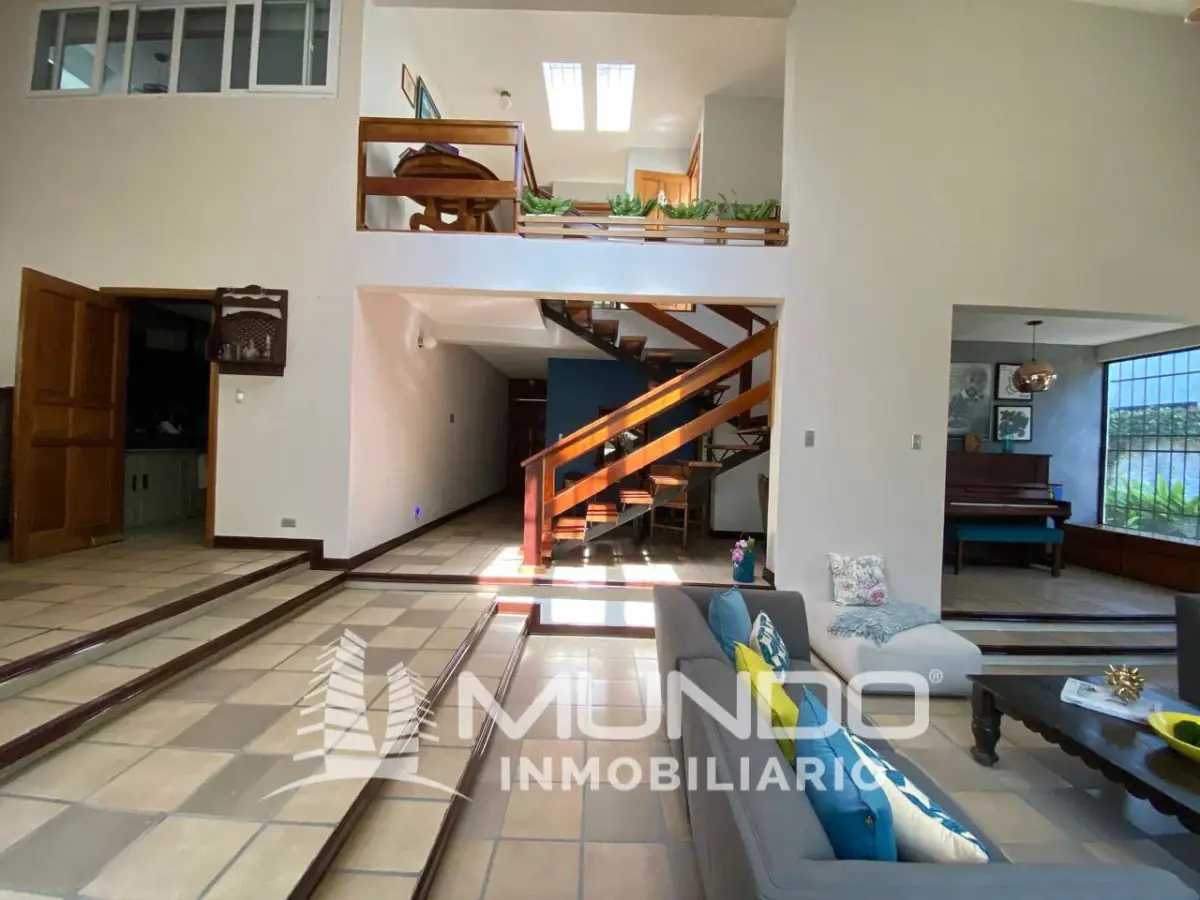 Casa de 4 quartos, 425m², para Aluguel na Cidade da Guatemala - Image 3