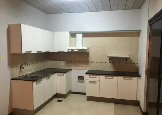 Casa de 3 dormitorios en Venta en Santa María, Fernando de la Mora - Image 5