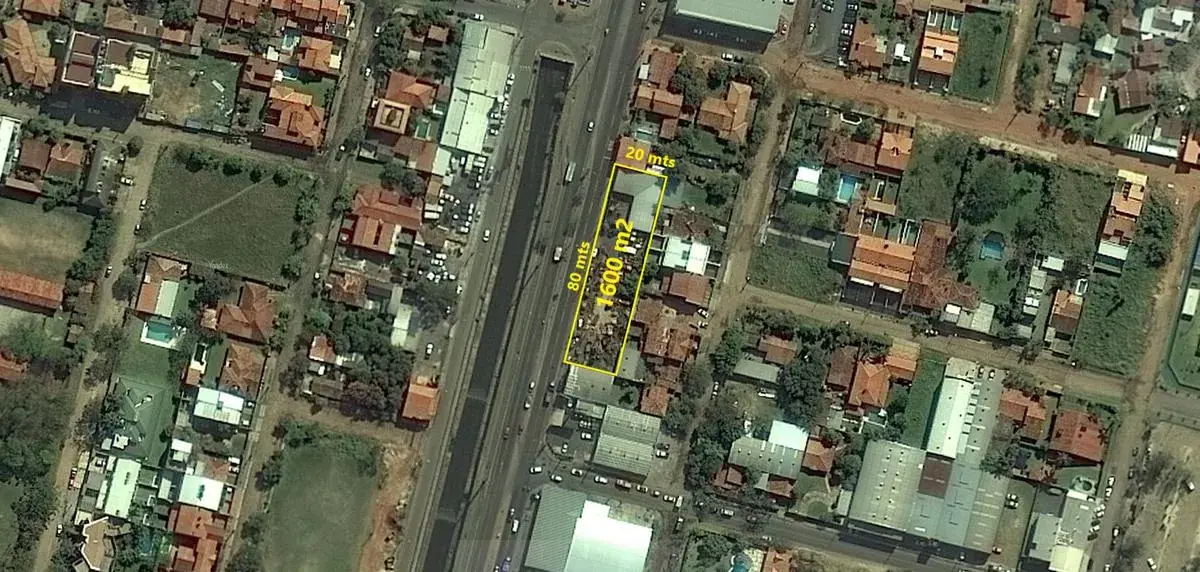 Terreno de 150m² en Venta en Madame Lynch, Asunción - Image 2
