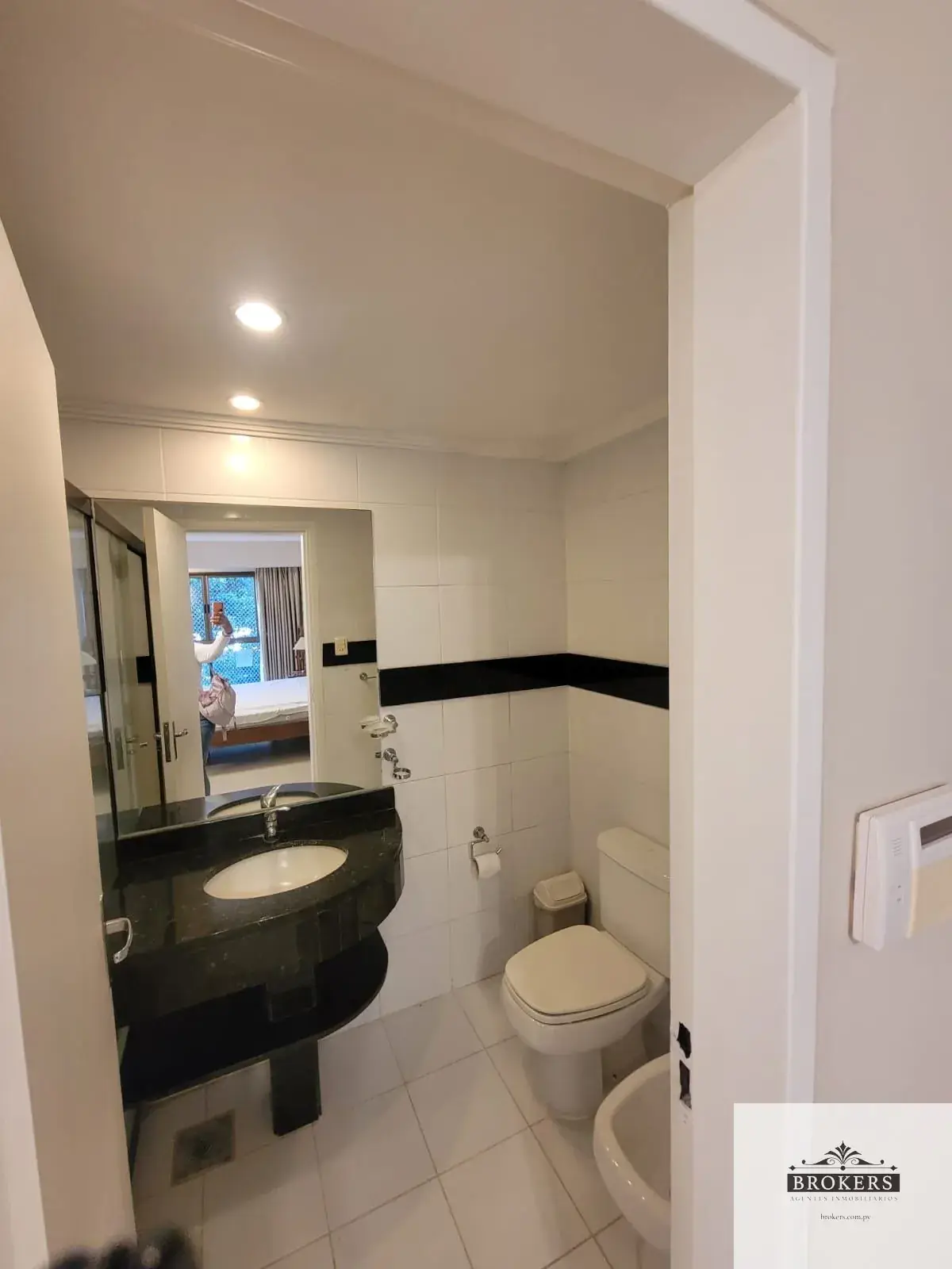 Departamento de 3 dormitorios en Alquiler en Virgen de la Asunción, Asunción - Image 11