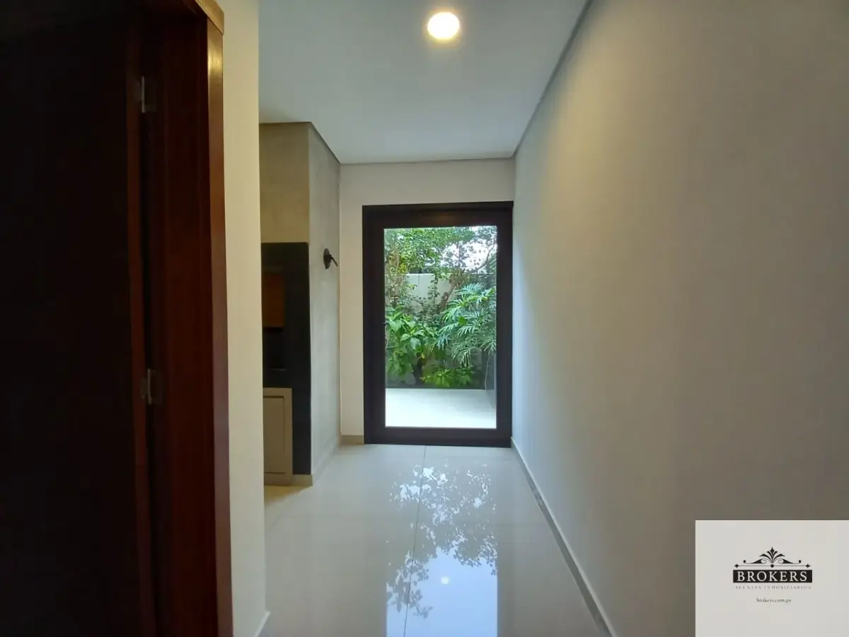 2-Bedroom Apartment for Rent in Madame Lynch, Asunción - Image 20