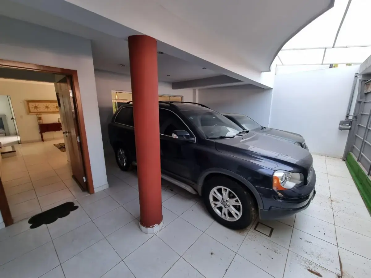 Casa de 3 dormitorios en Venta en Madame Lynch, Asunción - Image 7