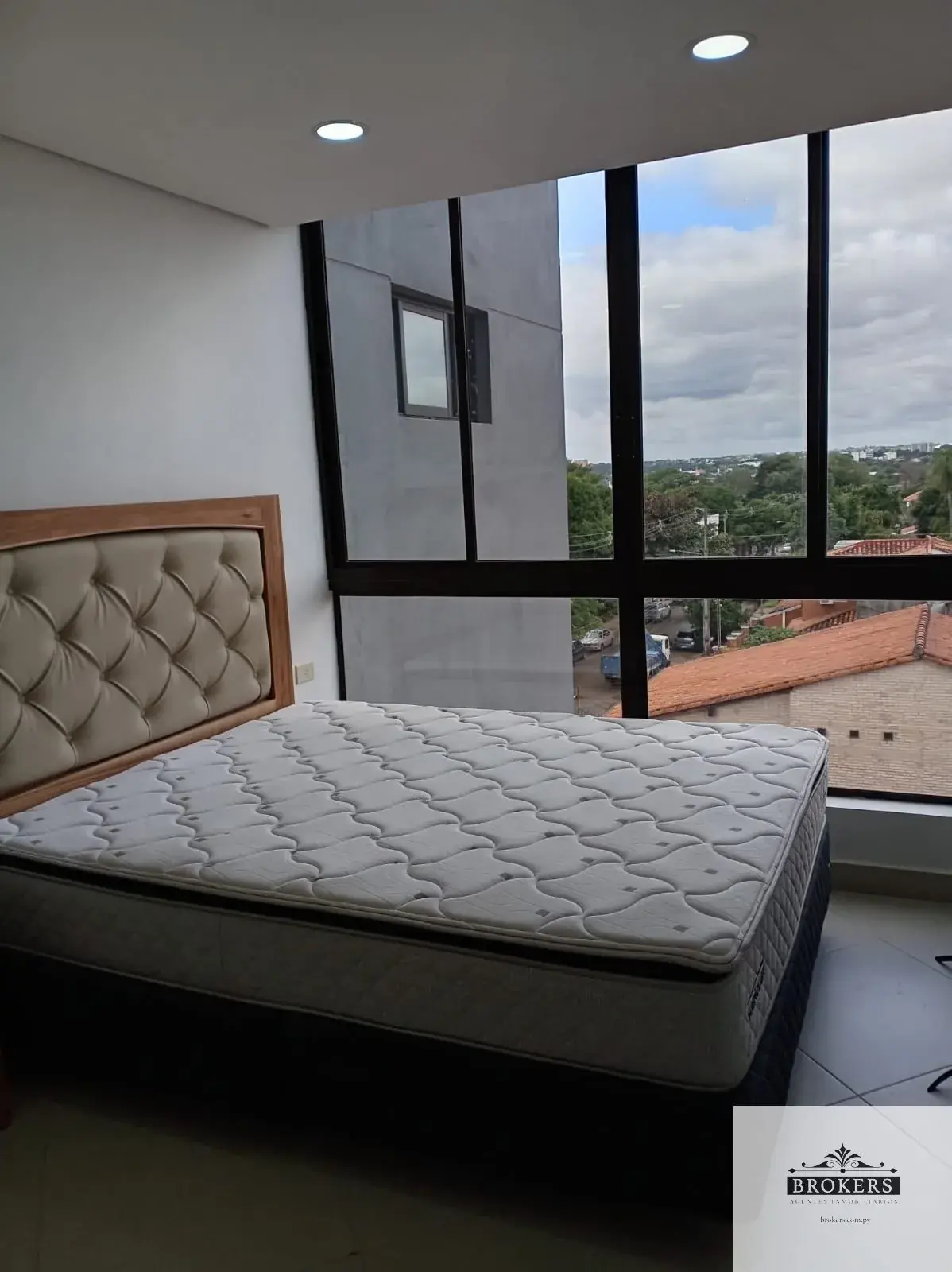Apartamento de 1 Quarto para Aluguel em Herrera, Assunção - Image 13
