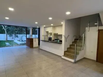 3-Bedroom House for Sale in Primer Barrio, Luque