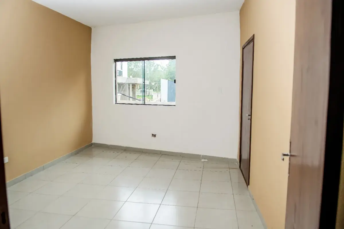 Casa de 4 dormitorios en Venta en Tercer Barrio, Luque - Image 10