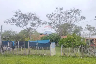 Terreno de 375m² à Venda em Limpio