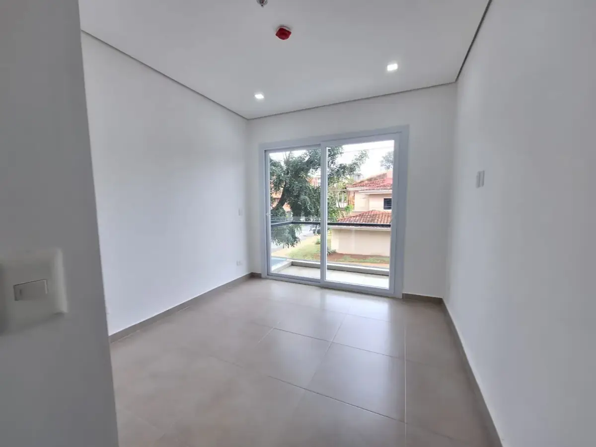 Departamento de 2 dormitorios en Venta en San Cristóbal, Asunción - Image 11