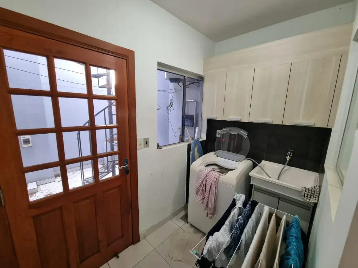 Casa de 3 dormitorios en Venta en Madame Lynch, Asunción - Image 18
