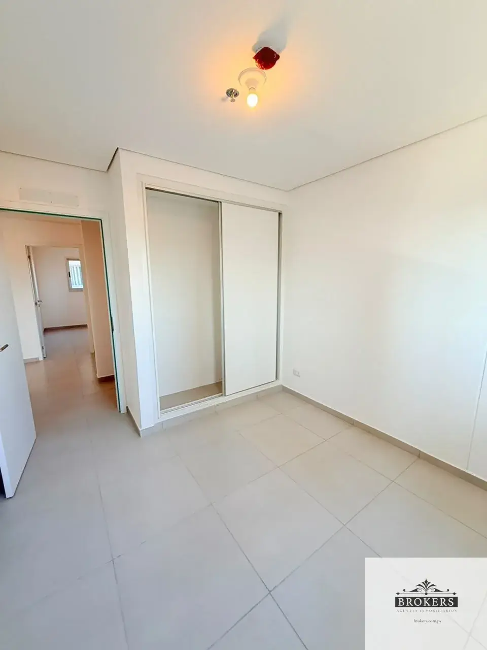 Departamento de 2 dormitorios en Venta en Mburucuyá, Asunción - Image 6