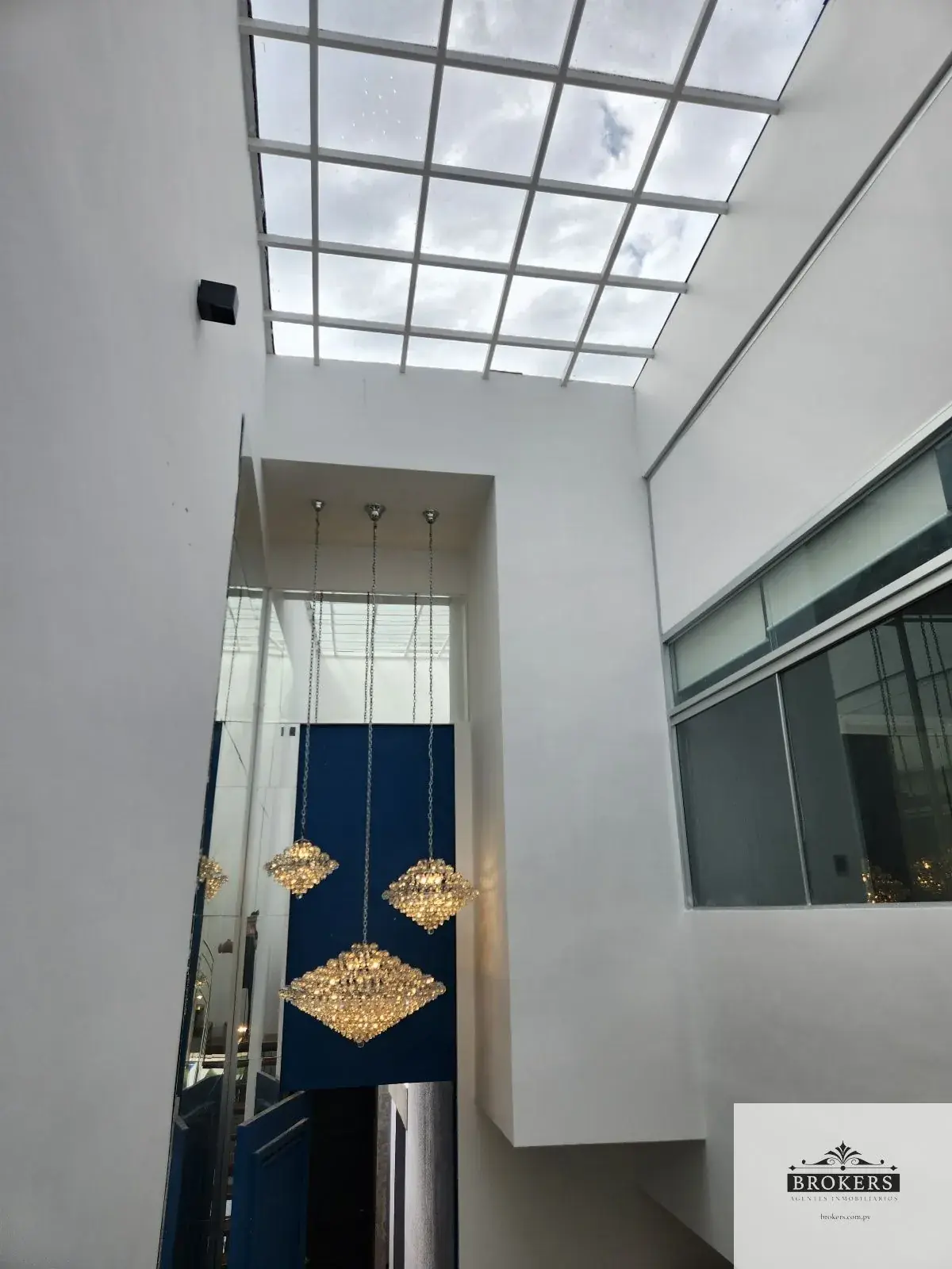Casa de 3 dormitorios en Venta en Ycuá Satí, Asunción - Image 7