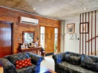 Casa de 4 quartos à venda em Monseñor Bogarín, Mariano Roque Alonso