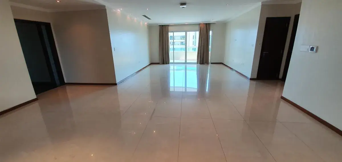 Departamento de 3 dormitorios en Venta en Ycuá Satí, Asunción - Image 7