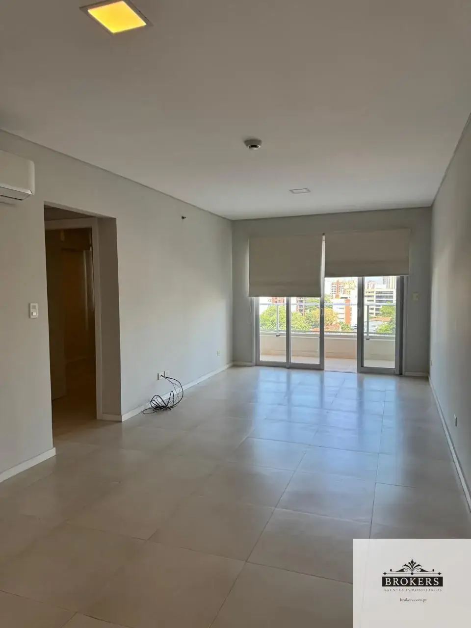 Departamento de 2 dormitorios en Venta en Mariscal Lopez, Asunción - Image 4