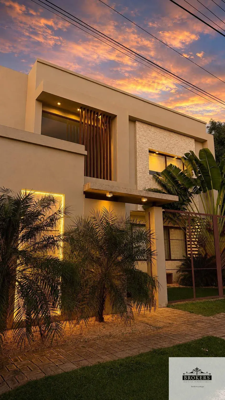4-Bedroom House for Sale in Laurelty, Luque - Image 2
