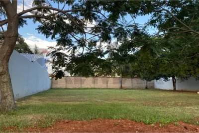 Terreno de 528m² à Venda no Grupo Garden S.A., Mariano Roque Alonso