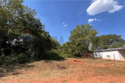 Terreno de 432m² en Venta en Areguá