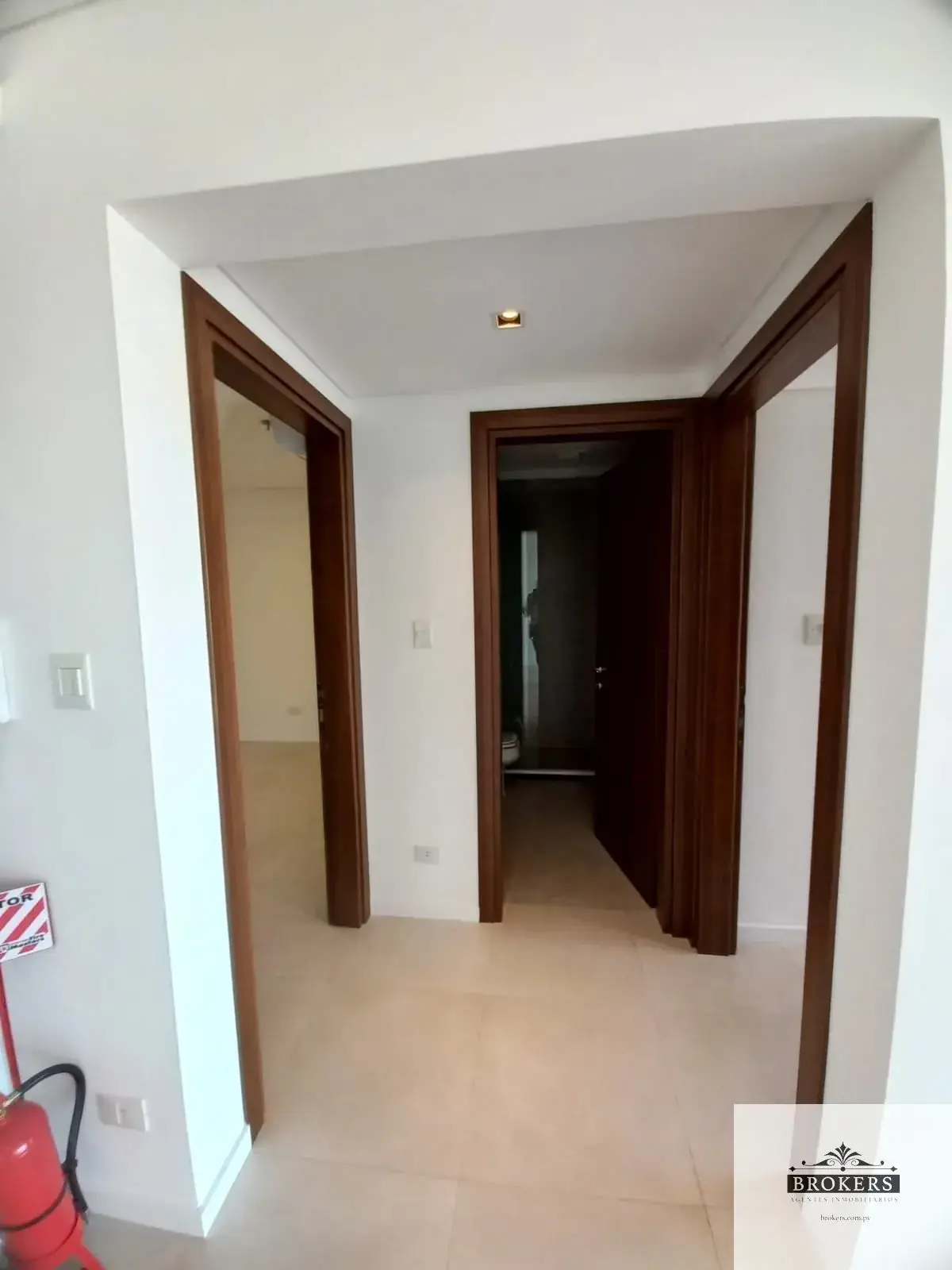 2-Bedroom Apartment for Sale in Carmelitas, Asunción - Image 6
