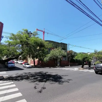 Casa de 3 dormitorios en Venta en Doctor Francia, Lambaré