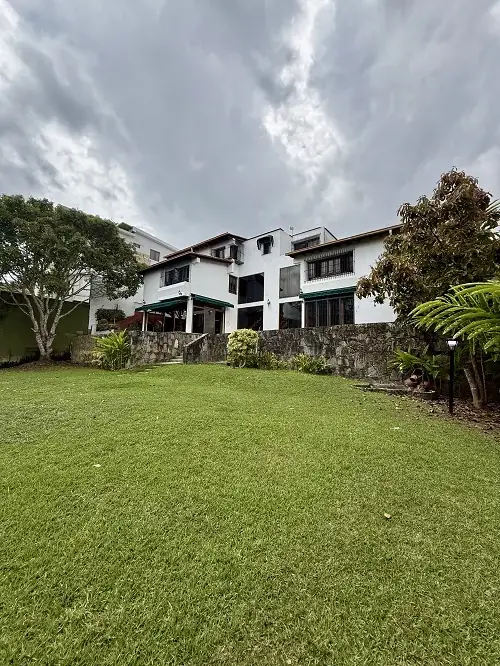 Casa en venta en Urb. La Lagunita, El Hatillo.