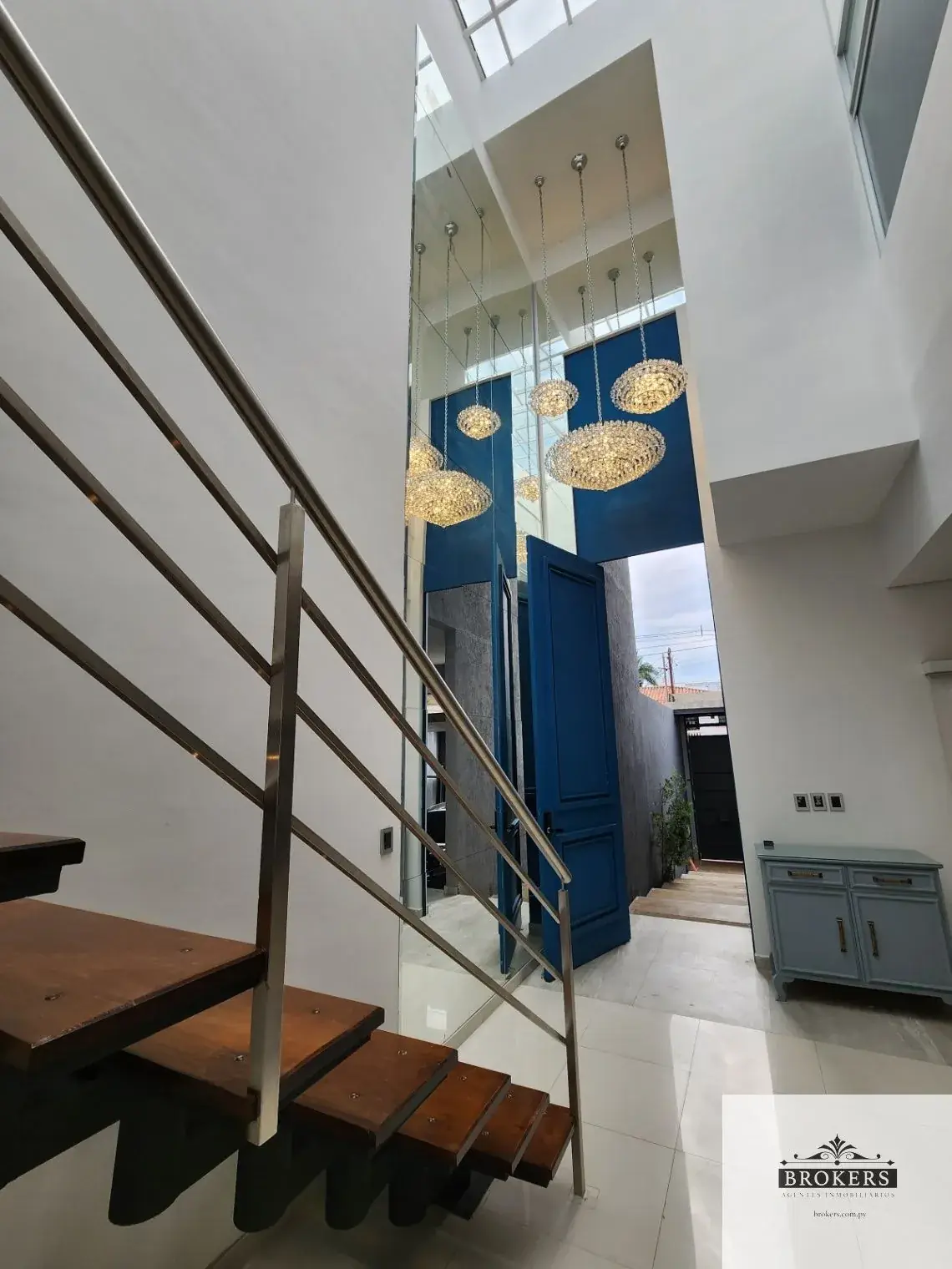 Casa de 3 dormitorios en Venta en Ycuá Satí, Asunción - Image 8