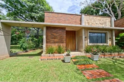 Casa de 3 dormitorios en Alquiler en San Bernardino
