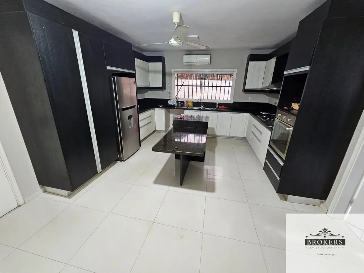 Casa de 5 dormitorios en Venta en Itá Enramada, Asunción - Image 12