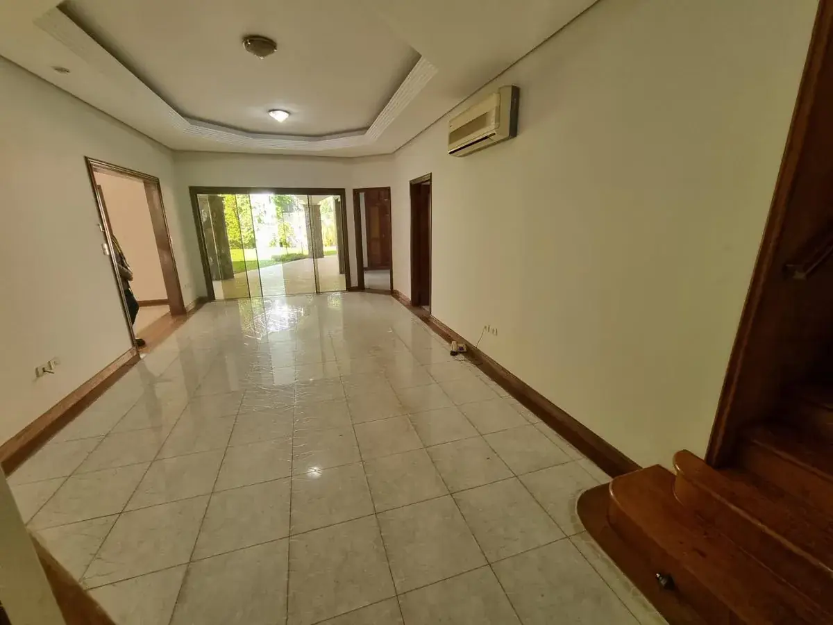 Casa de 5 dormitórios à Venda em Carmelitas, Assunção - Image 13