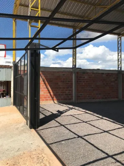 Warehouse of 360m² for Sale in Limpio