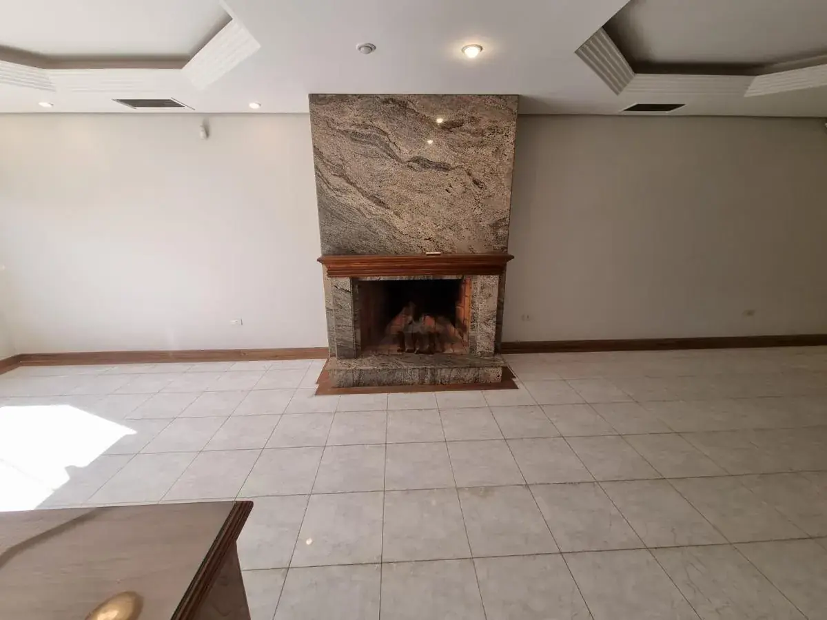 Casa de 5 dormitórios à Venda em Carmelitas, Assunção - Image 9