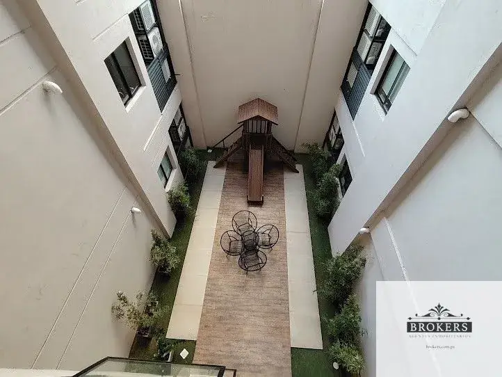 2-Bedroom Apartment for Sale in Carmelitas, Asunción - Image 11