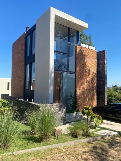 Casa de 3 dormitorios en Venta en San Bernardino