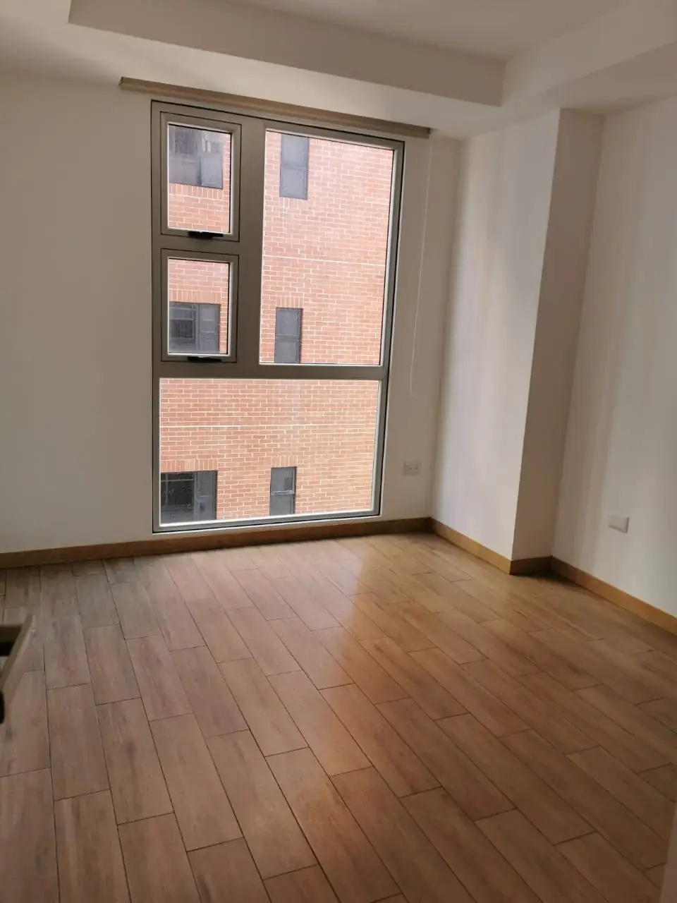 Apartamento de 2 quartos, 65m², para Aluguel na Zona 10, Cidade da Guatemala - Image 2
