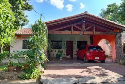 4-Bedroom House for Sale in Segundo Barrio, Luque