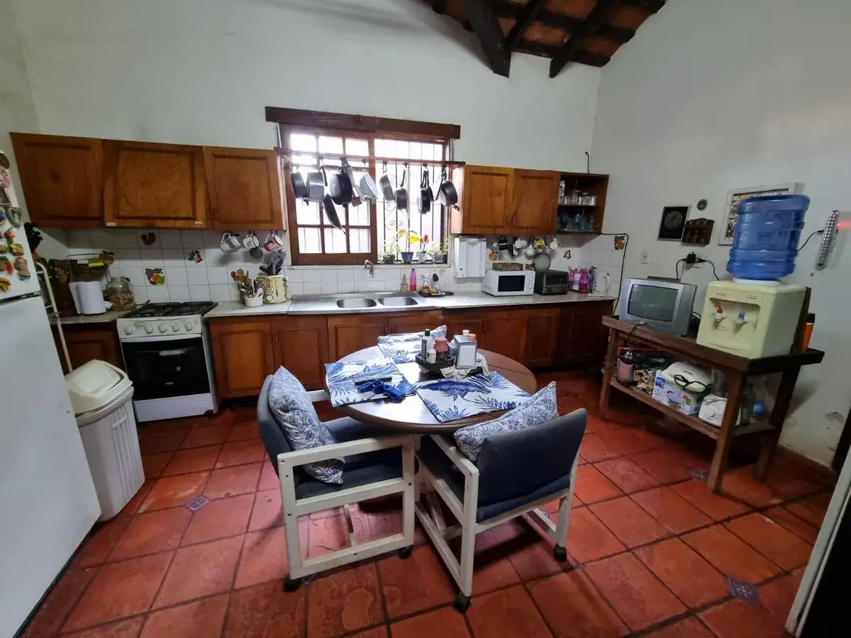 3-Bedroom House for Sale in San Cristóbal, Asunción - Image 11