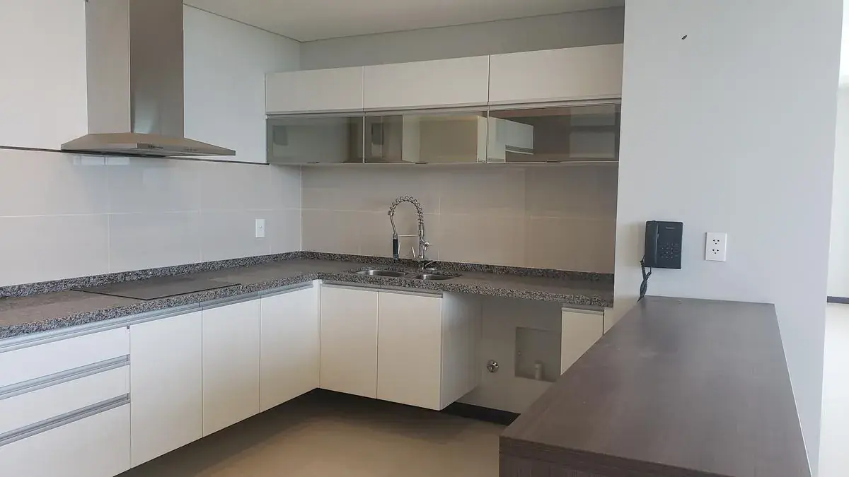 3-Bedroom Apartment for Sale in Mariscal Estigarribia, Asunción - Image 5